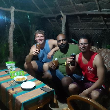 Lahiru Home Stay Sigirîya Extérieur photo