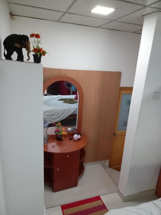 Lahiru Home Stay Sigirîya Extérieur photo