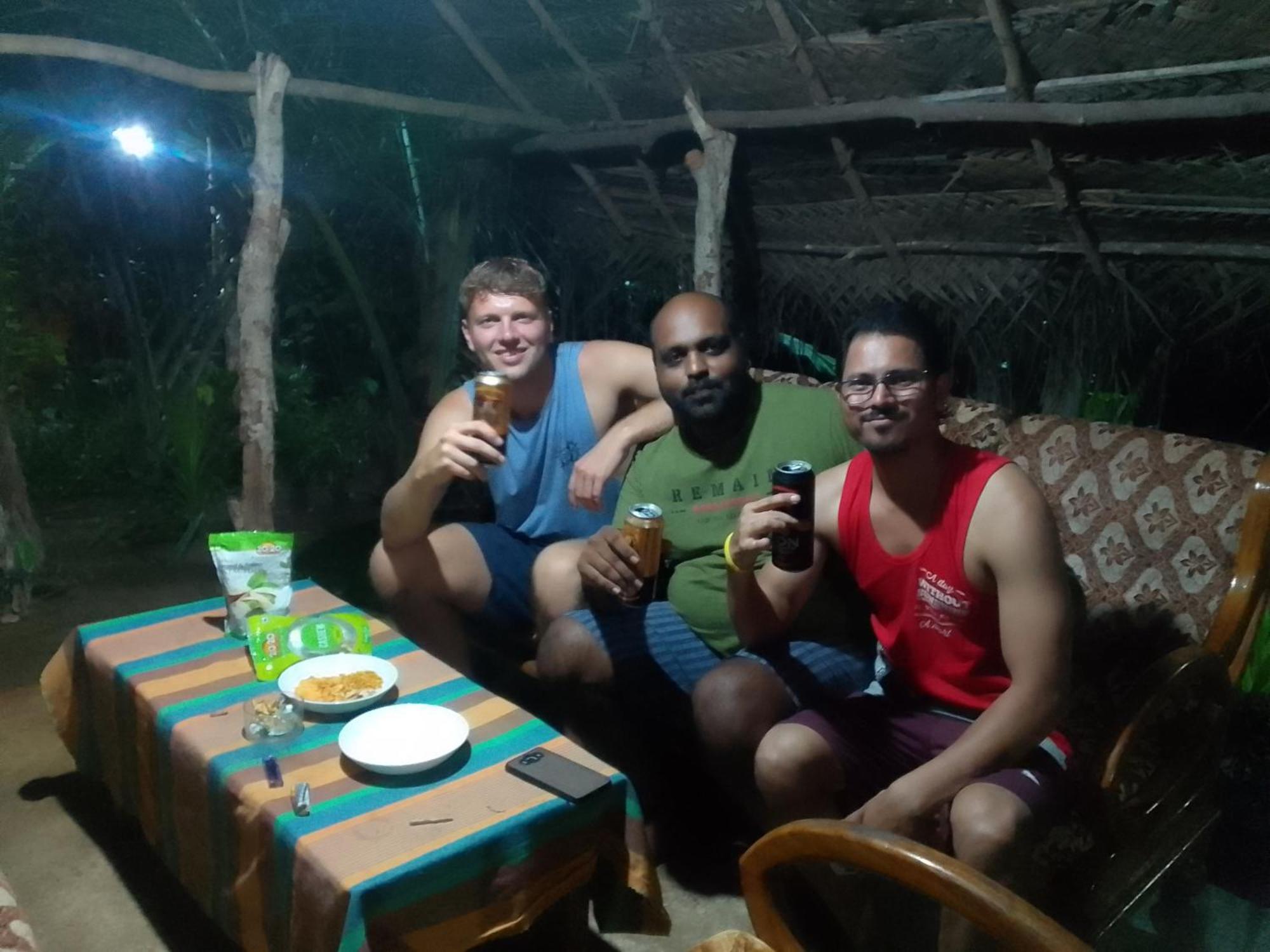 Lahiru Home Stay Sigirîya Extérieur photo